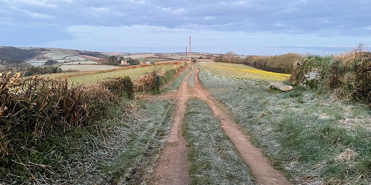 RAME PENINSULA - COSY SHORT BREAKS RAilholiday2