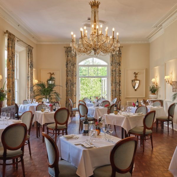 ARUNDELL - ACCESSIBLE - GREEN ACORN  - ACCESSIBLE The-Arundell-Dining Room 1